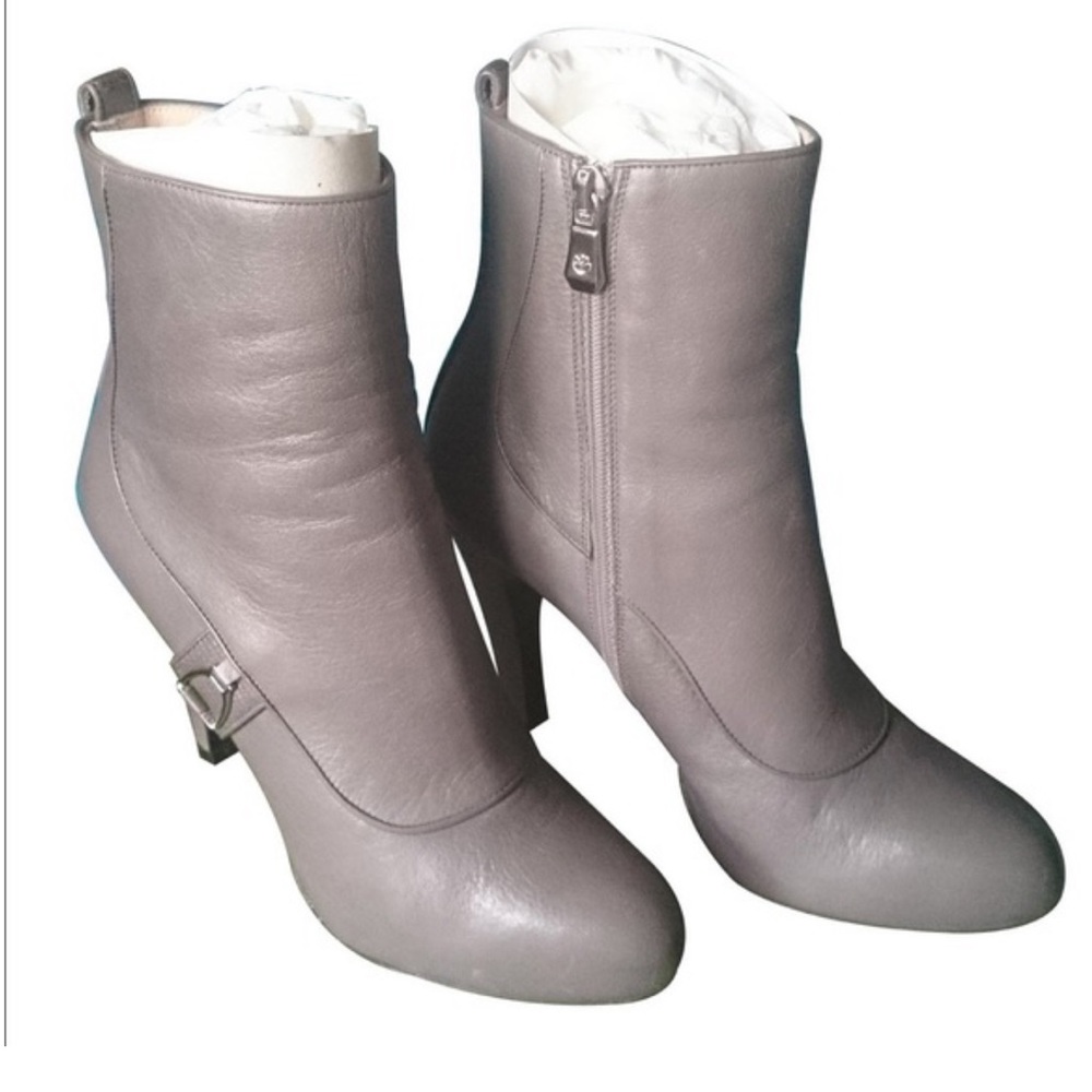 Lomgchamp booties size 7